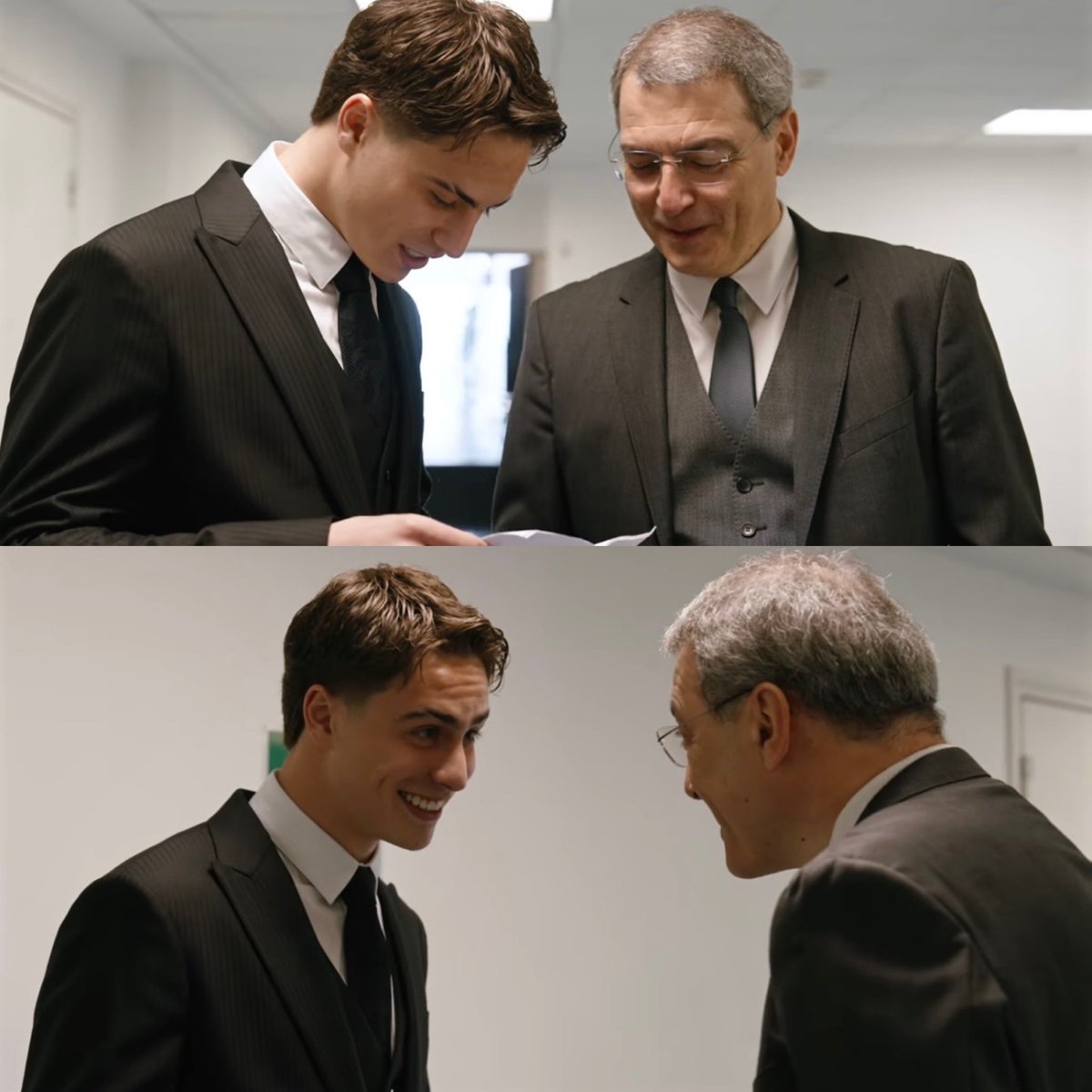 La bellezza del dietro le quinte:

Kenan visibilmente agitato ripassa il discorso: “Lo devo imparare, non posso leggerlo!”

Comolli lo tranquillizza: “Io ho due pagine, tu sei fortunato! In Inghilterra si dice: “Parla con i piedi””

Kenan sorride: “È vero, io parlo con i piedi!”