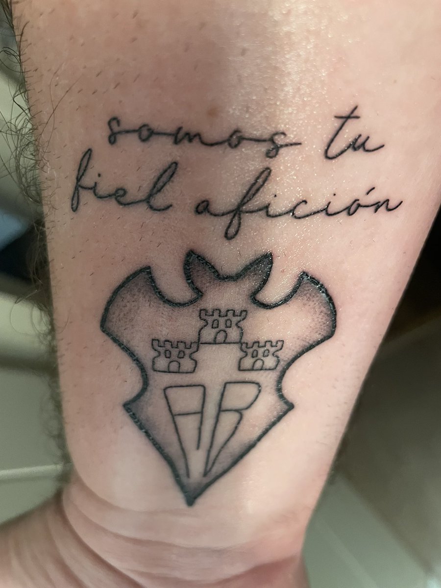 nuajnarf24's tweet photo. Mi nuevo tatuaje @AlbaceteBPSAD https://t.co/JX4GAcDyeN