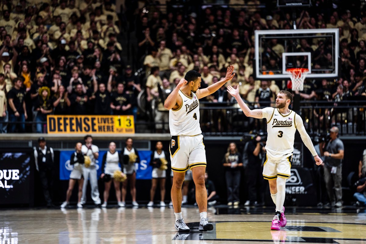 BoilerBall's tweet photo. Snapshots from today's win!

📸: https://t.co/knReB9AEjH https://t.co/lfgOl4CxQY