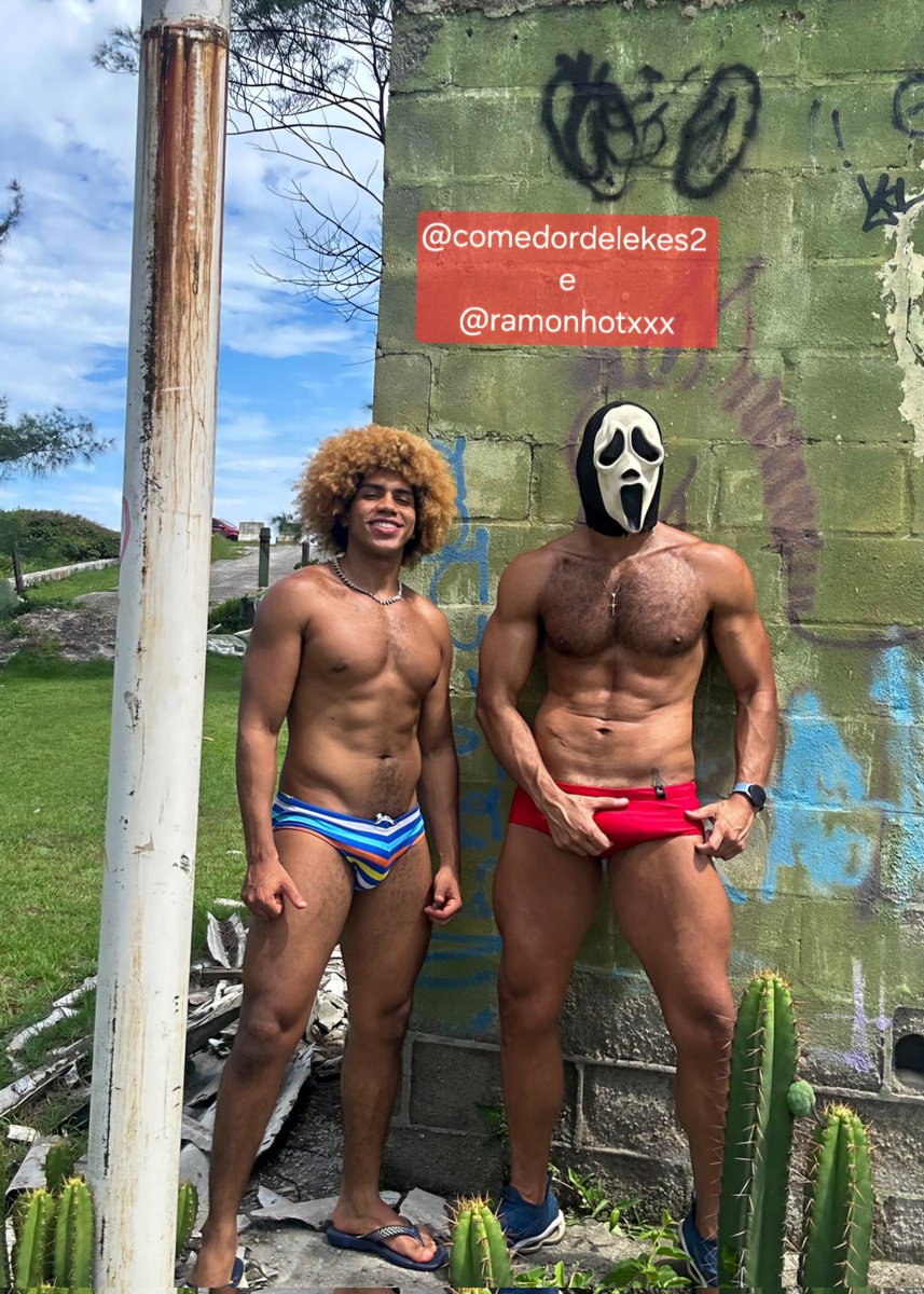 Vem ae:

"No meio da cidade, o suspense virou tentação e o Ghostface comandou o jogo.”

Chudai