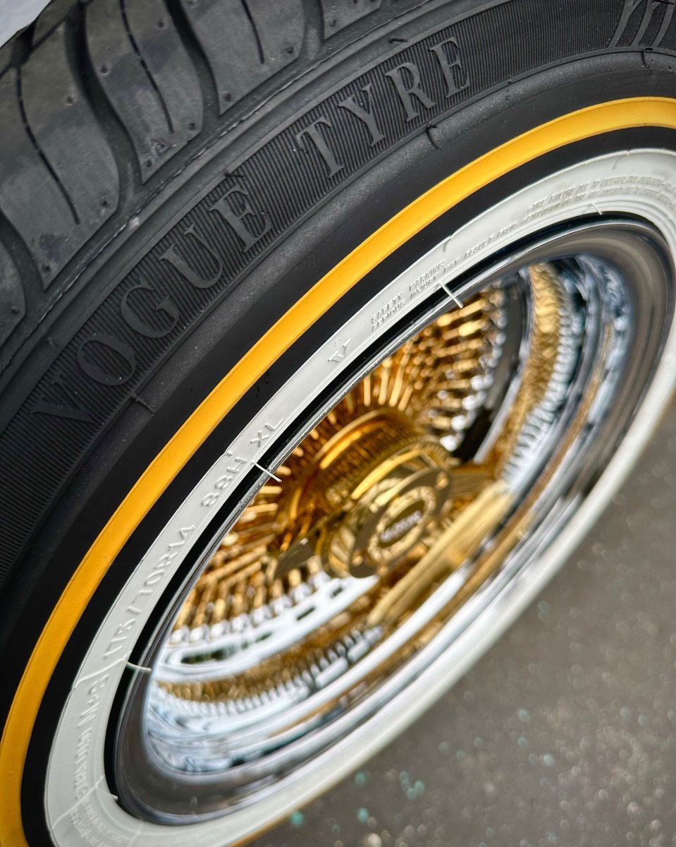 voguetyres's tweet photo. New 14-inch Vogue Tyres hitting different ๐ฅ
Gold stripe + wires = perfection.
#VogueTyres #Vogues #Vogue #14InchVogues #GoldStripe #WireWheels #LuxorWireWheels https://t.co/tJjNWMisOF