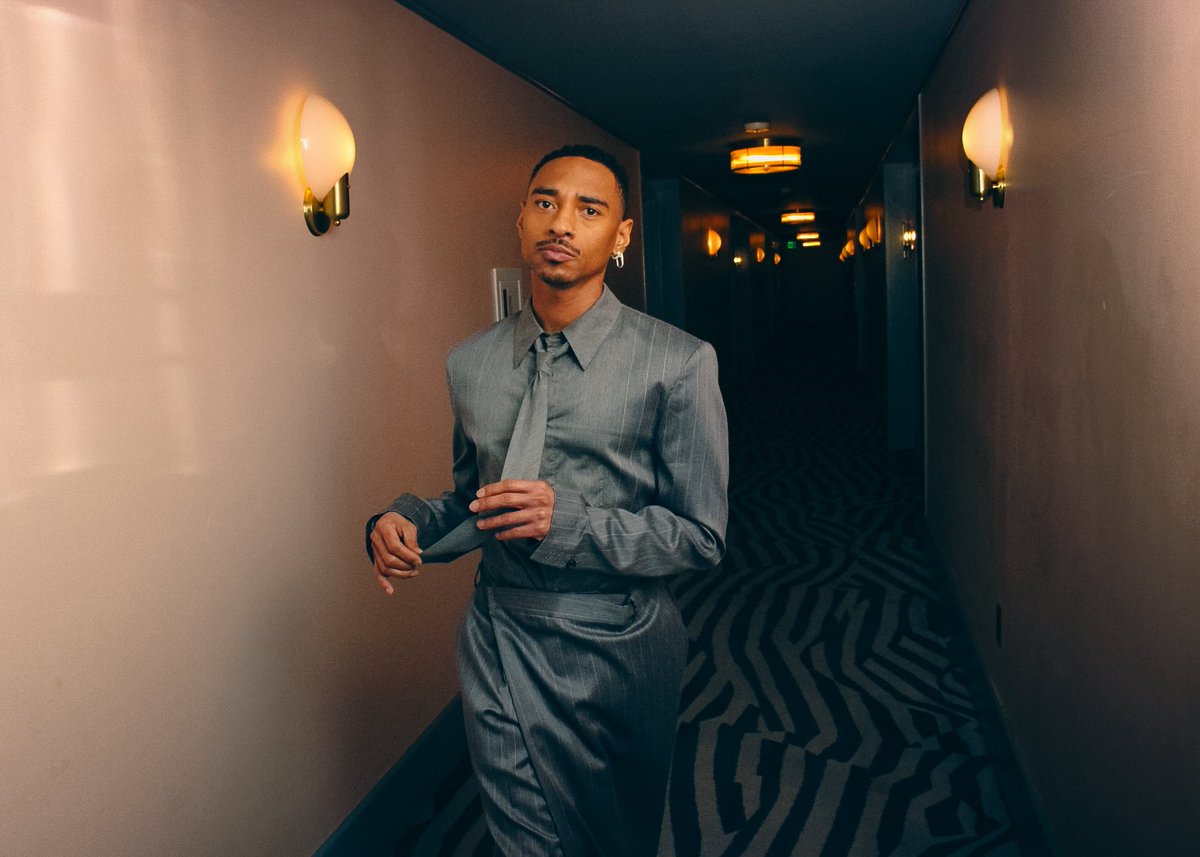 eyeofscottie's tweet image. durand bernarr for grammys 2026 🏆
photographed by me.