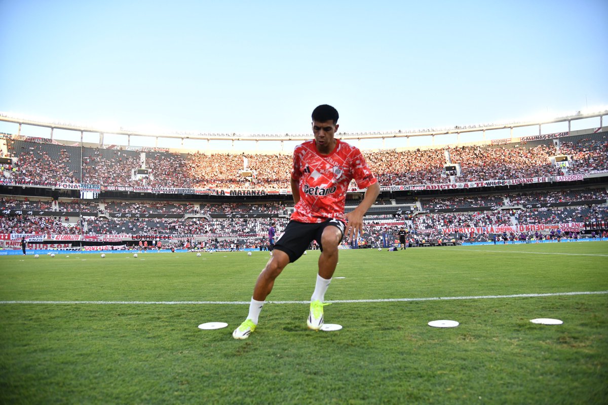 RiverPlate's tweet image. 👊⚪️🔴⚪️