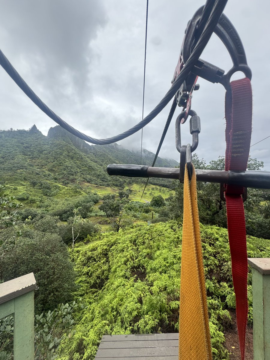C332Los's tweet photo. Kualoa Ranch 🤙 https://t.co/5hIj6VgQMK