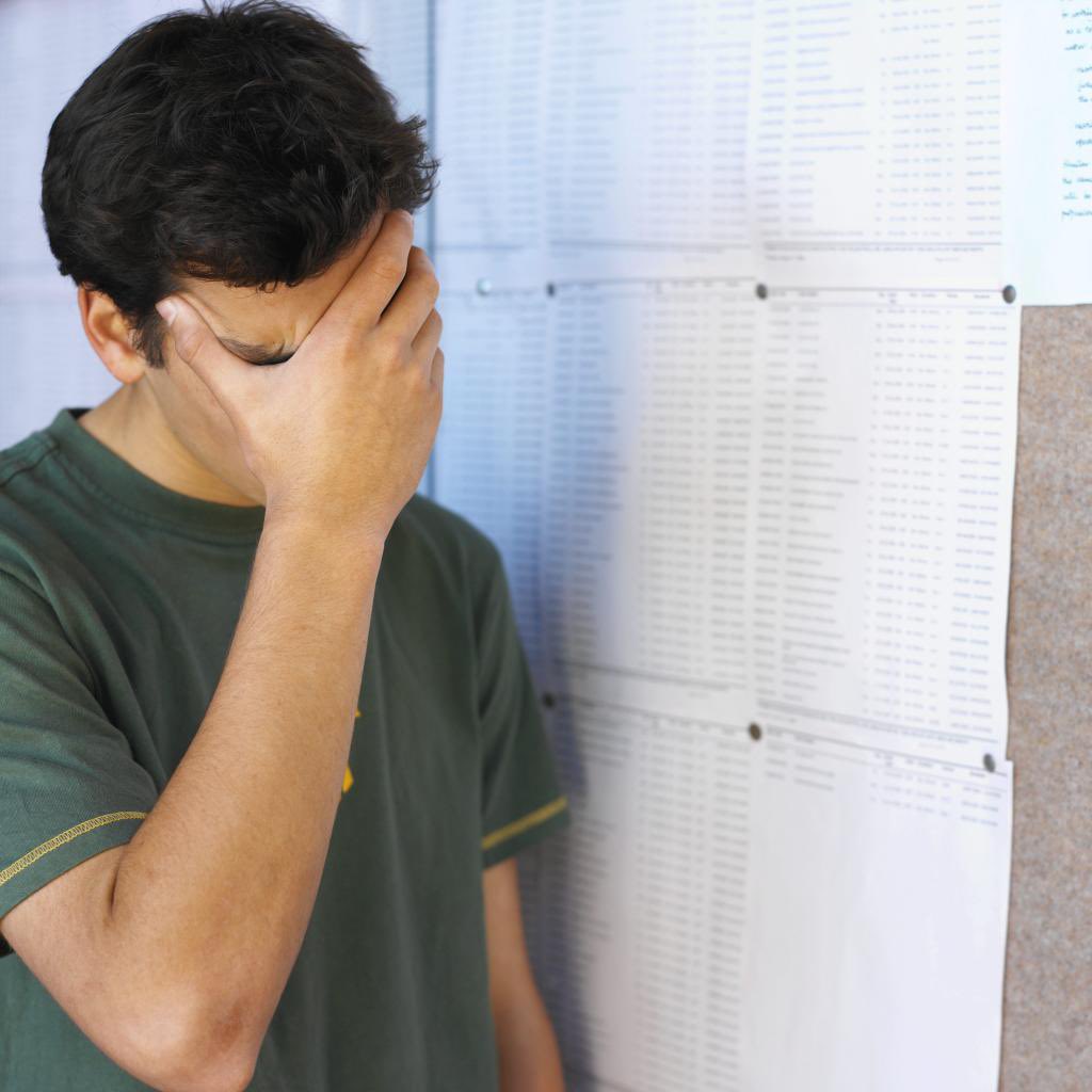 ImpactMediaFR's tweet image. 🇫🇷🗳️

Les non-diplômés votent davantage pour le RN, tandis que les plus diplômés votent plus fréquemment pour les partis de gauche.

(Marianne / Cluster17)