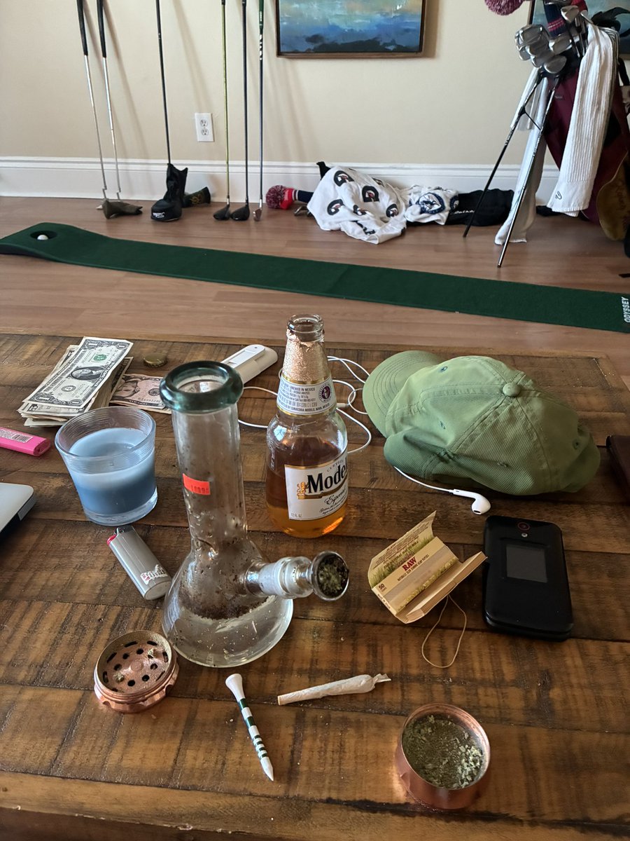 bong hit for walk to car. joint for 5 min drive to bar #lockedin #gotbag