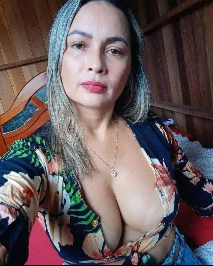 Teria coragem de pegar uma coroa solteira de 50 anos assim como eu? fale a verdade 🤔