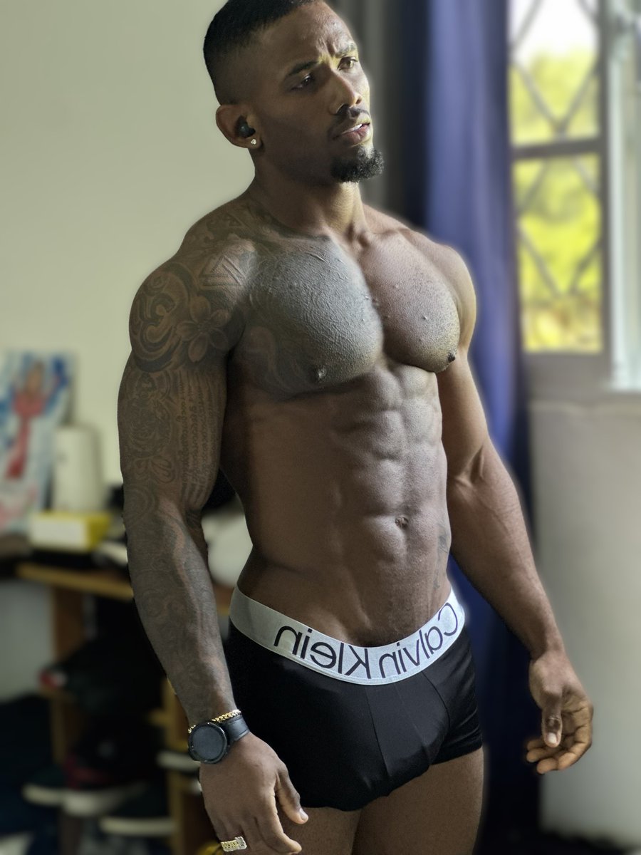 Retweet if you're 🏳️‍🌈 too