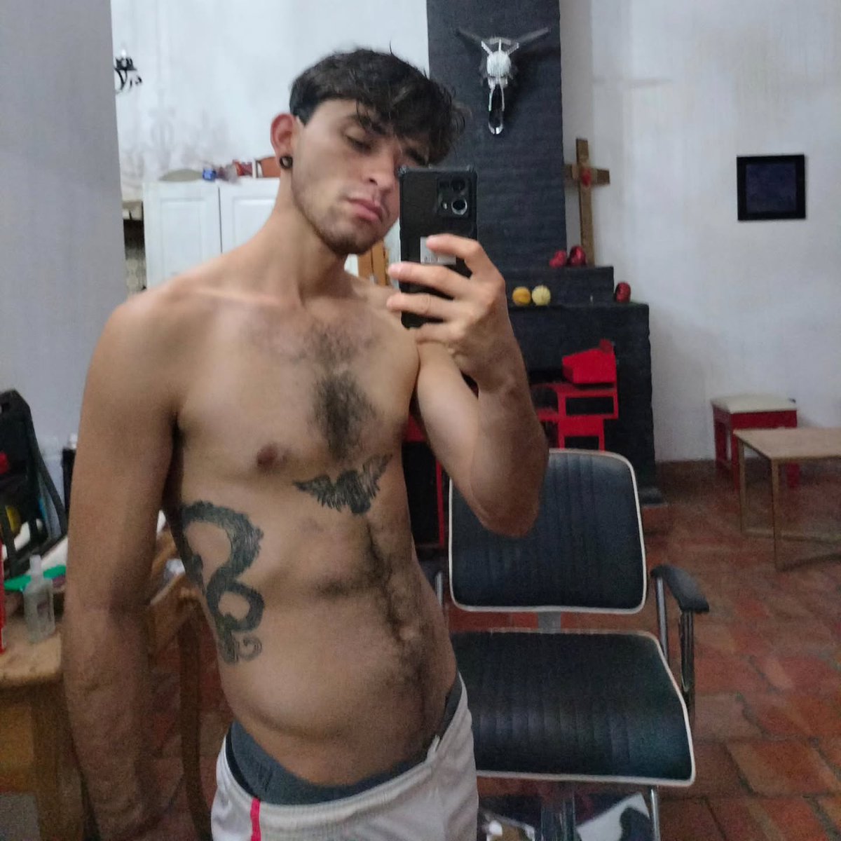 HETEROS ENGAÑADOS tweet media