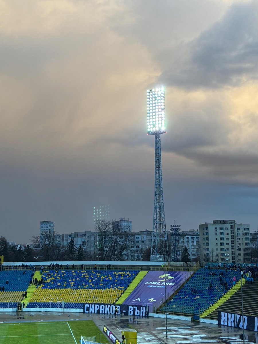 Ash_6899's tweet photo. Levski Sofia 3-1 Botev Vratsa. Top of the league and impressive to watch, backed by a solid hardcore ultra group. Lashed down and puddles aots. Up the Levski #groundhopping https://t.co/r7Hjqb9rfn