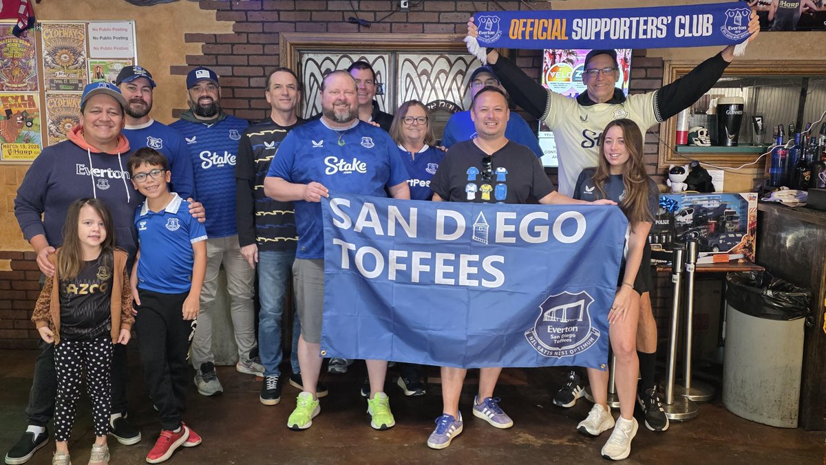 Everton in the USA tweet media