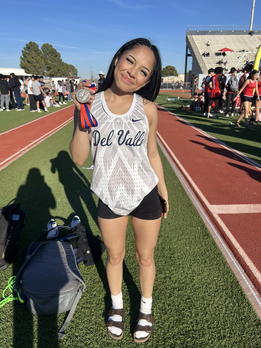 DV Track tweet media