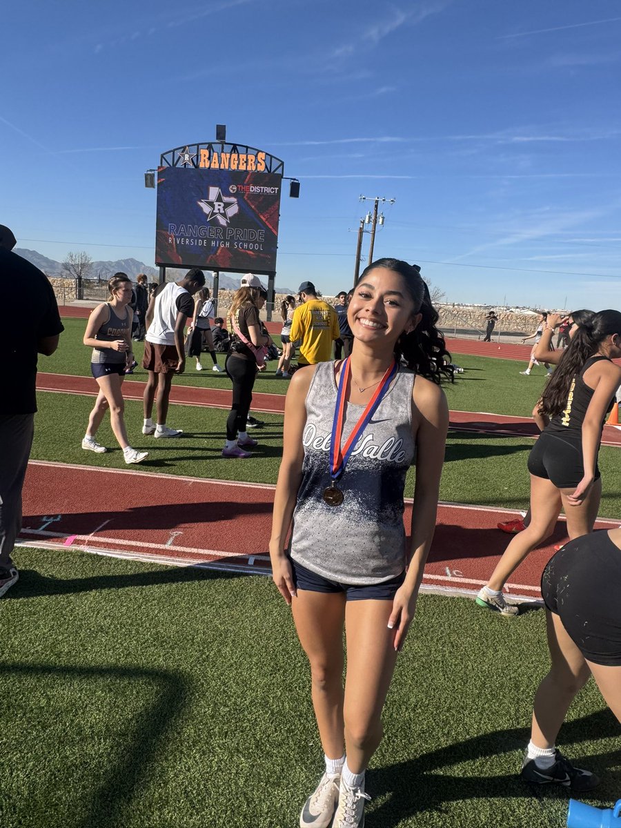 DV Track tweet media