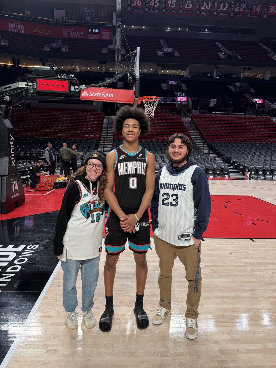 Shoutout to <a href="/jaylenwells/">Jaylen Wells</a> and <a href="/drestally/">Dre Wells</a> for such a memorable night! 

Jaylen and his family are such incredible people and great to the Grizzlies fanbase. Grateful to be able to root for him on my favorite team!🫡🔥

#GrindCity