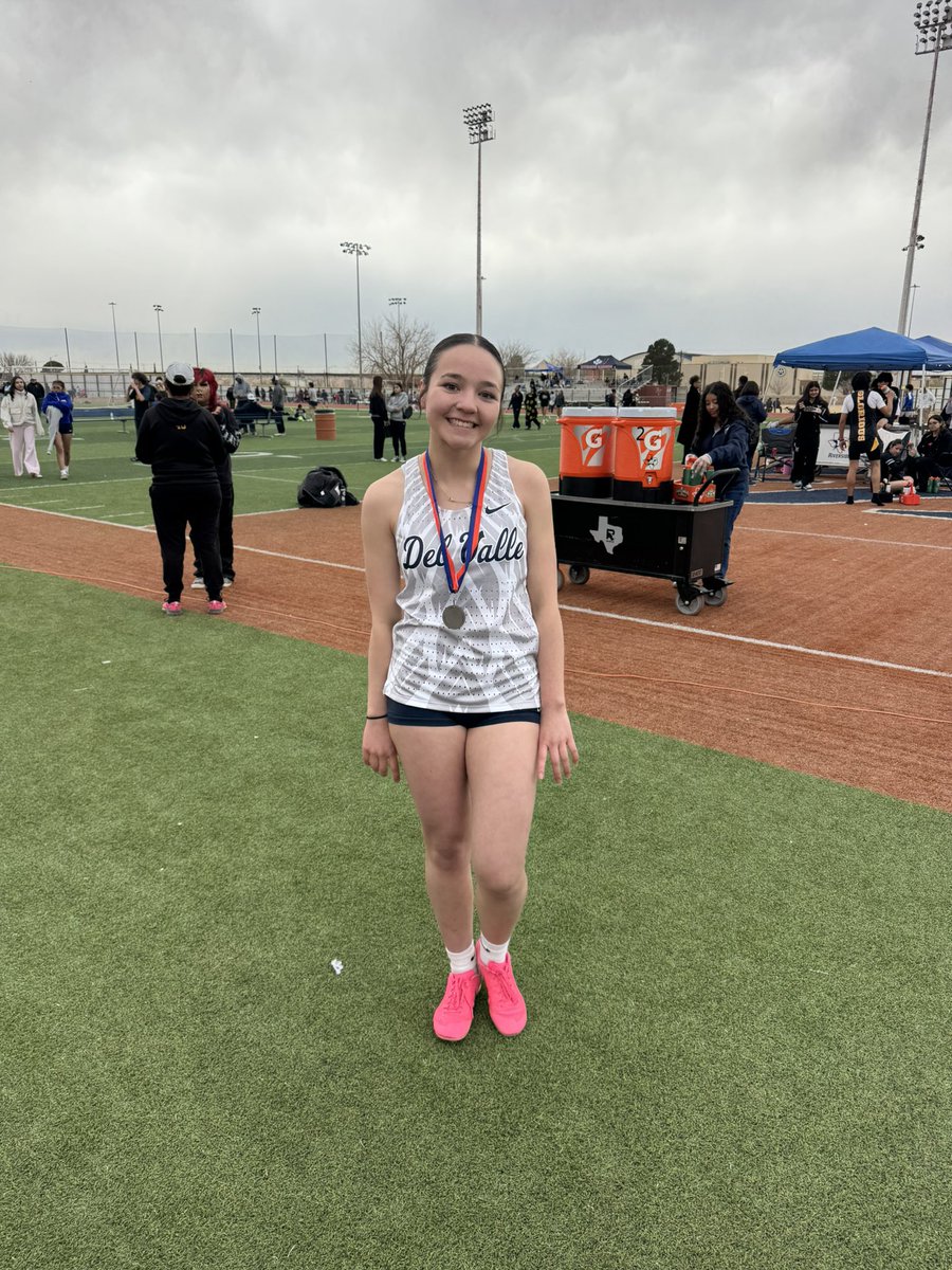 DV Track tweet media