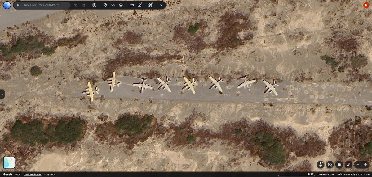 Hartmann1FjD's tweet photo. Yemen🇾🇪
Hodeidah airport, filled with abandoned aircraft.
1x Ilyushin Il-14
9x Ilyushin Il-28
3x MiG-17
3x MiG-21
Coordinates: 14°44'58.0"N 42°58'42.6"E
#yemen #arab #aviation #abandoned #ilyushin #history #googlemaps #googleearth #satellite #airforce #fishbed #fresco https://t.co/b1vmBx1UL6