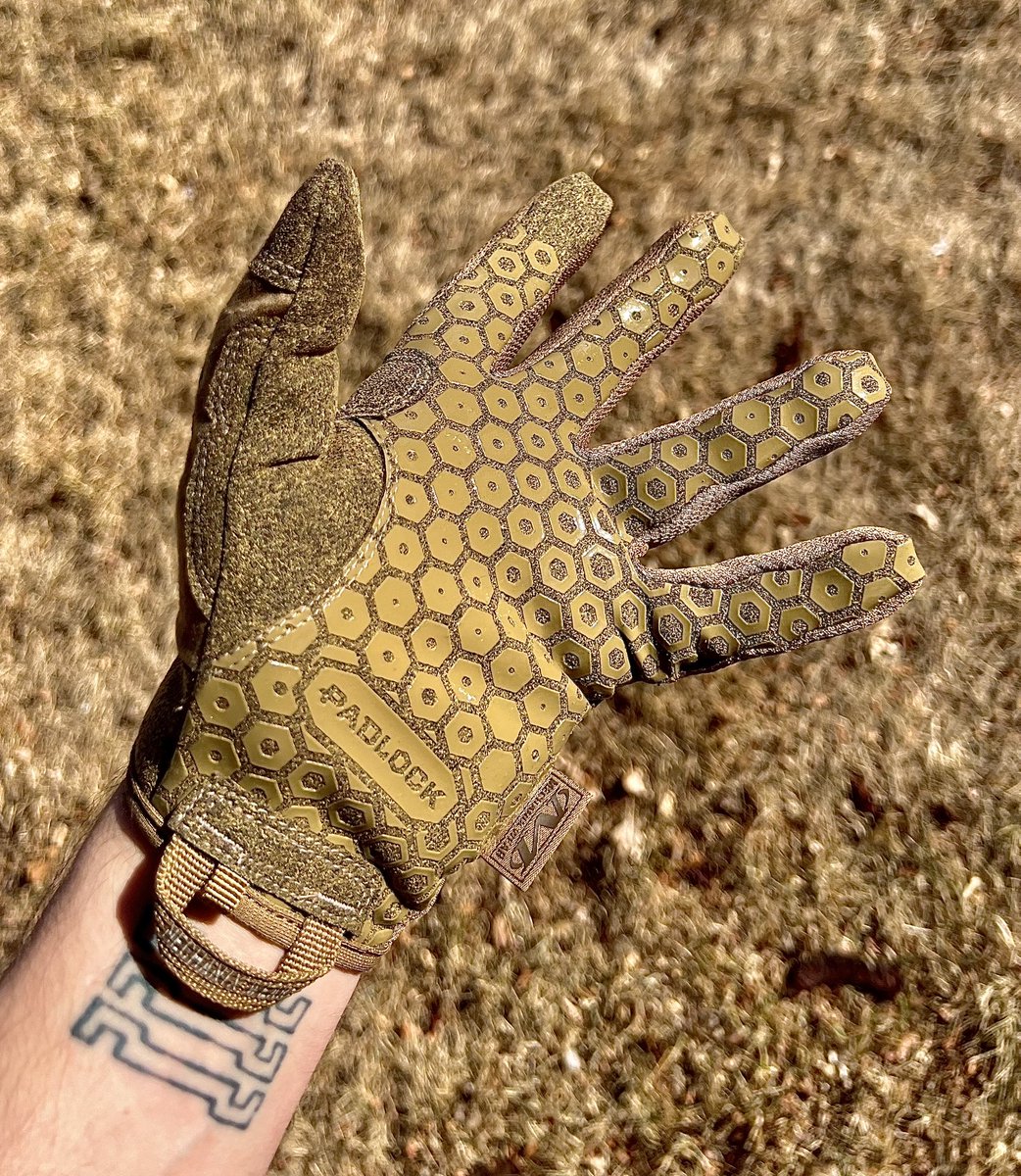 ◤◢«»«»◤◢ tweet media