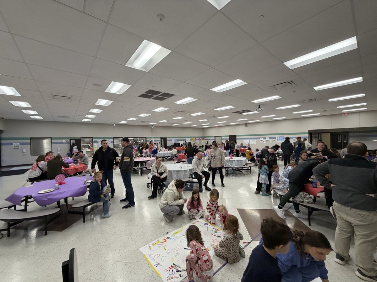 Kelly Isenogle tweet media