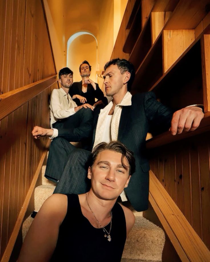 GAEveryHour's tweet image. 