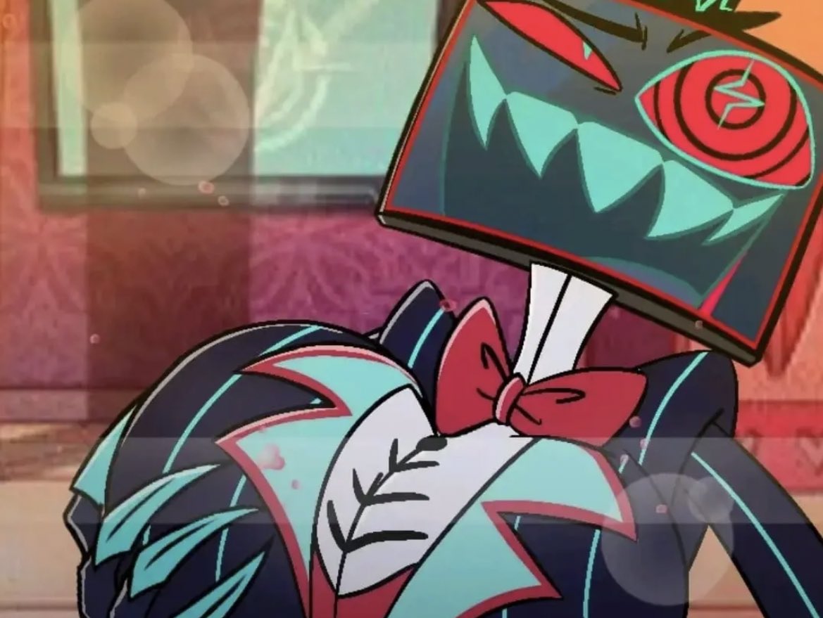 WHO IS RESPONSIBLE FOR THIS??? WHO CAN I BLAME FOR SEEING THIS WHEN I OPENED A TIKTOK COMMENT SECTION?????