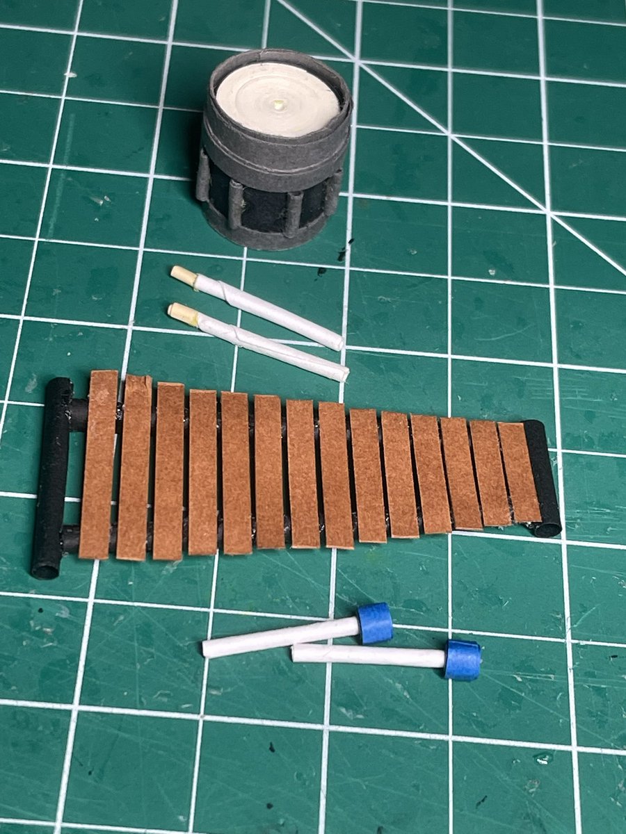 PaperPerci's tweet photo. Start of the Year
Here’s what I’ve been up to besides making cranes! Made a pair of percussion instrument earrings as a gift for a friend, made some acorn earrings for myself, and got a chance to show off one of the more advanced origami models I know by heart, the dragon! https://t.co/rLjyMjaRoT
