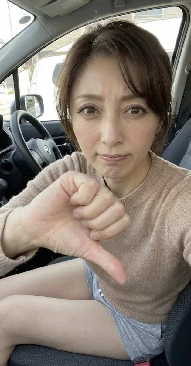 RG3AKgVk's tweet photo. 覚悟できてるって言ってたのに
予定7分前にドタキャンされました…。
やっぱり私がおばさんだから？💢
ちゃんと対戦できる人だけお願いしますね？ https://t.co/xSHmI5iTTt