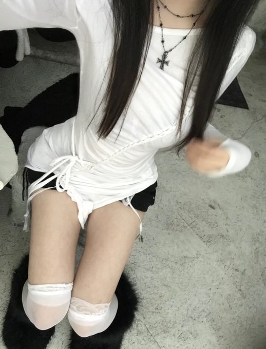 BioFransis11214's tweet photo. 상의 실수로 샀는데 너므 맘에듦 https://t.co/eZwUJfUb8H