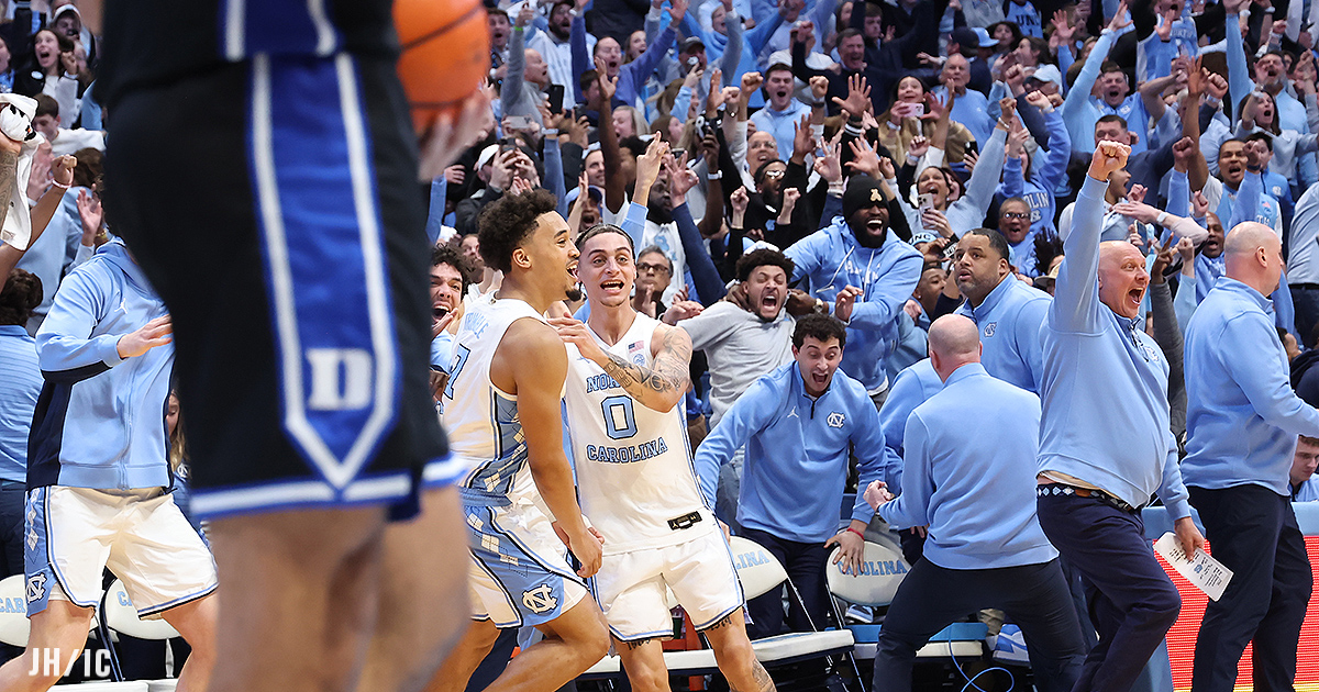 Epic celebration. We see you, <a href="/JJacks_44/">Justin Jackson</a>  &amp; <a href="/tpinsonn/">Theo pinson</a> 

IC Photo by Jim Hawkins