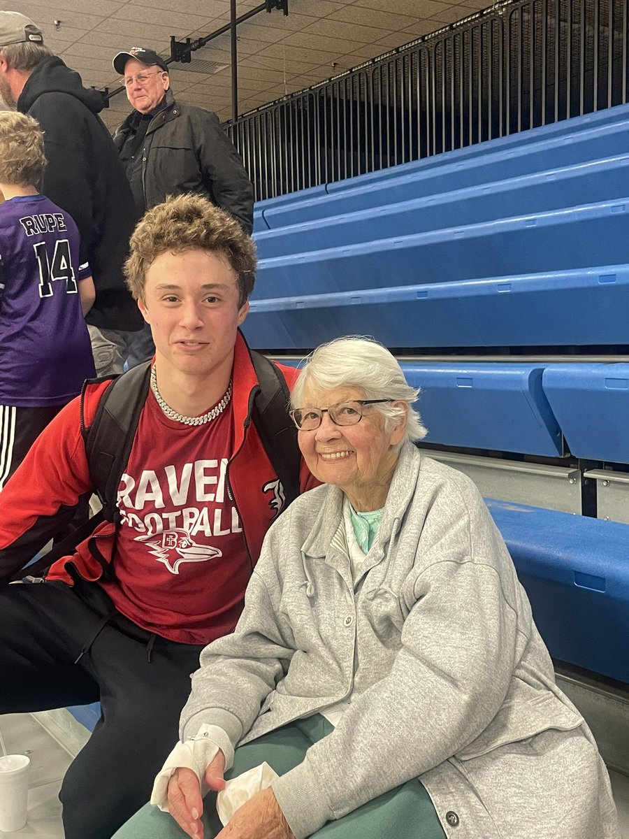 Angela Parrott tweet media