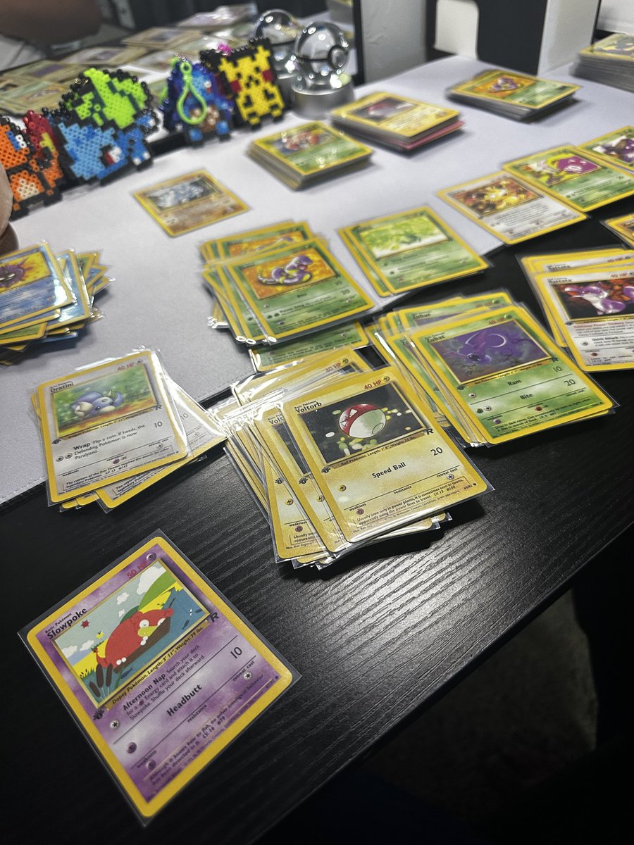 PreserveTheCard's tweet photo. Sorting sessions hit different when it’s all vintage. Every card tells a story — some louder than others.
What’s the first card you look for when you see a table like this?

#TCGCommunity #PokemonCollectors #VintageTCG #CardSorting #HobbyLife https://t.co/mT2ckSycGy