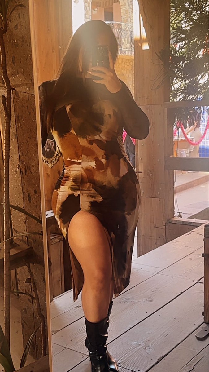 mara esquivel tweet media