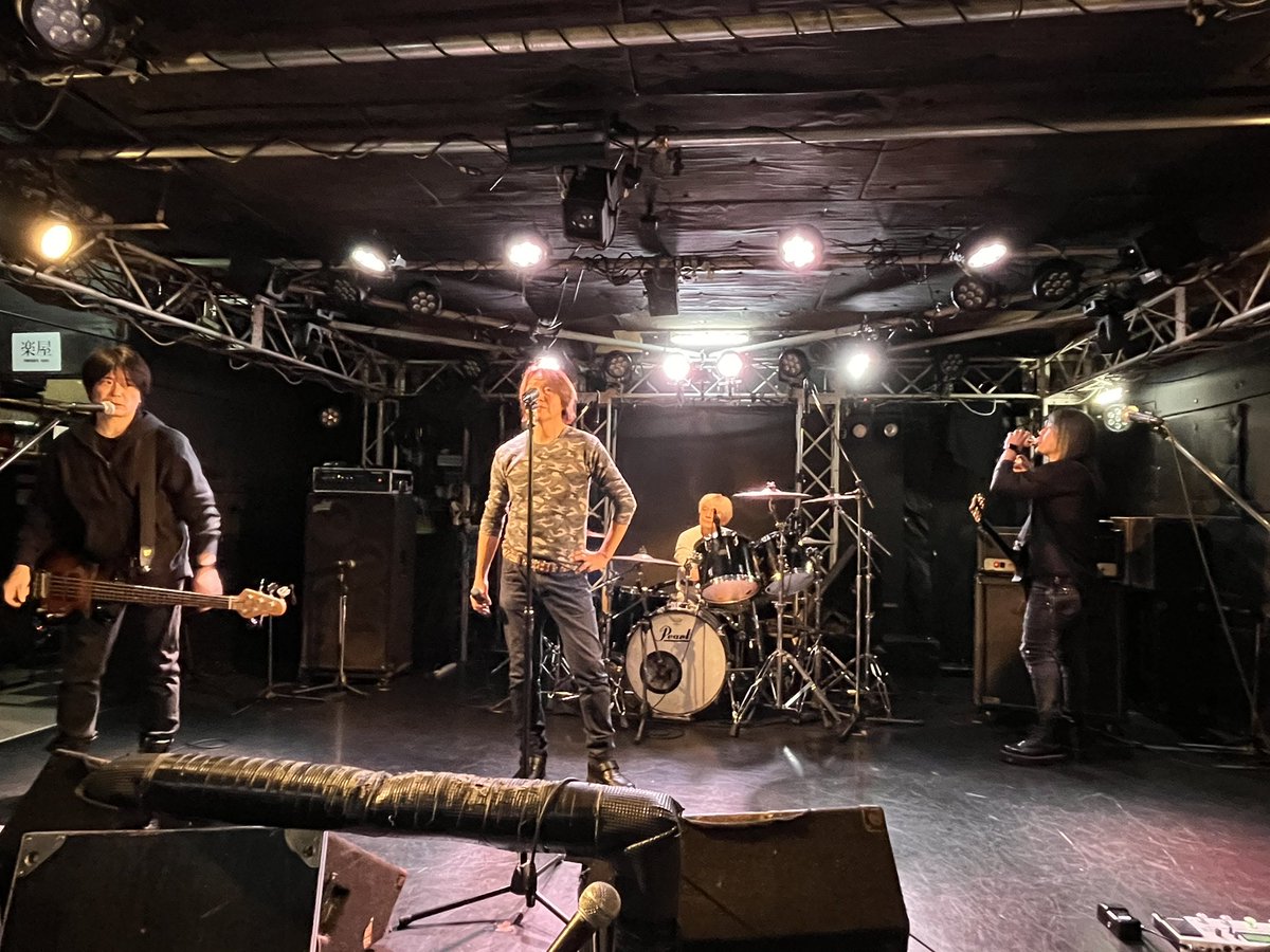 soundrokets's tweet photo. 【MEDIA レコ発‼️】
足元の悪い中ですが、本日吉祥寺クレッシェンドにてMEDIAレコ発！
お気をつけてお越し頂き、クレッシェンドで熱く盛り上がりましょう！
気合い充分のメンバーはリハーサルも予定通り開始しています！
#MEDIA6058 https://t.co/DASza7NxqF