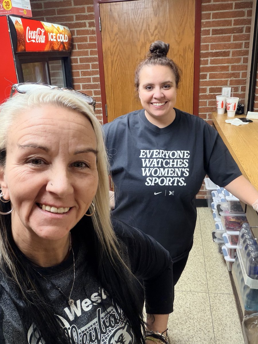 WesternPanthersVB tweet media