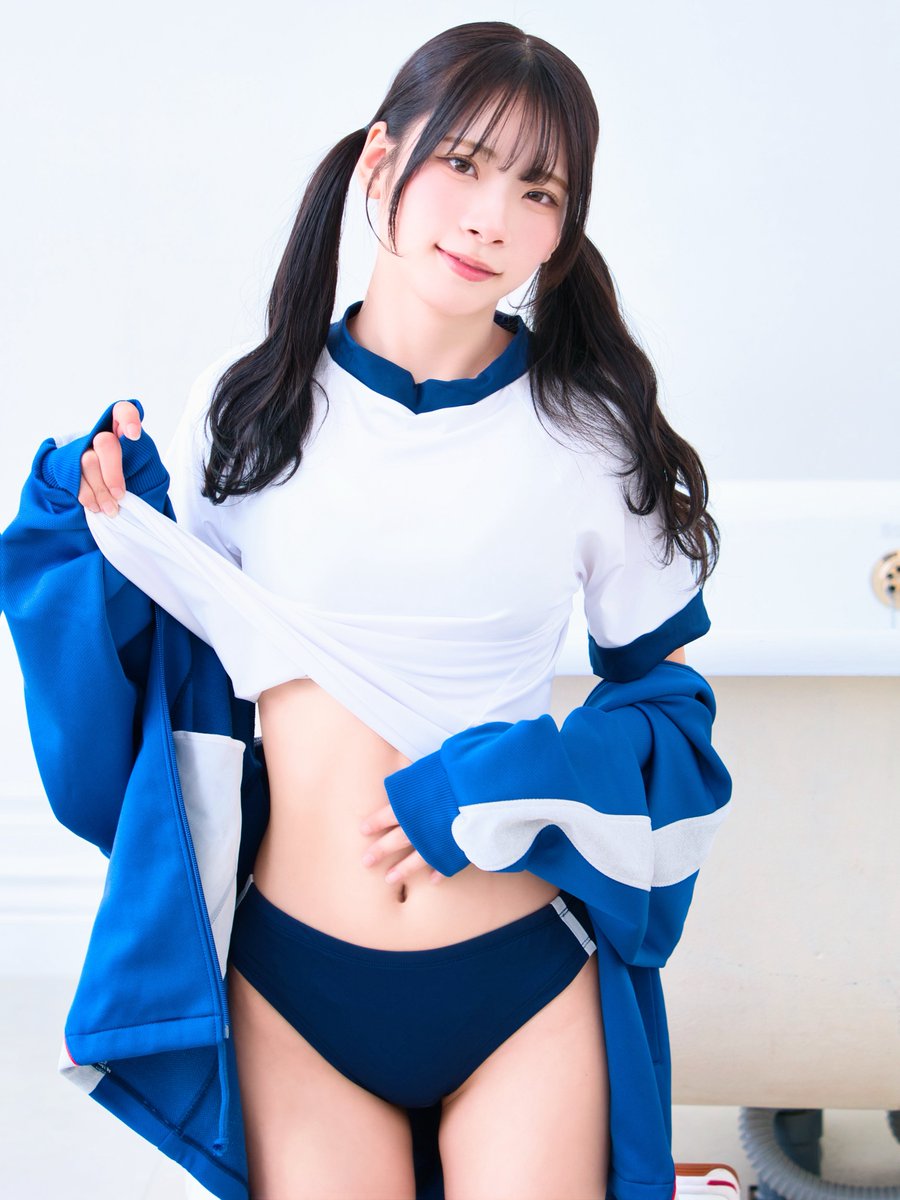 linsanity_photo's tweet image. 紅羽りお さん(@riotarou12)
#紅羽りお
#MilkSugar撮影会
#みるしゅが撮影会