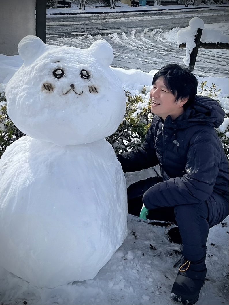 久しぶりに、千葉も雪景色です！

近所の子どもたちが雪だるま作ってました☃️