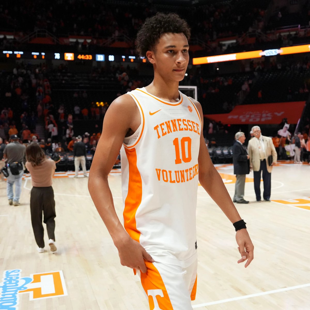 Nate Ament over his last 5 games:

25.4 PPG
7.0 RPG
2.8 APG
46.5% FG
50% 3PT

The five-star found his footing 🙌