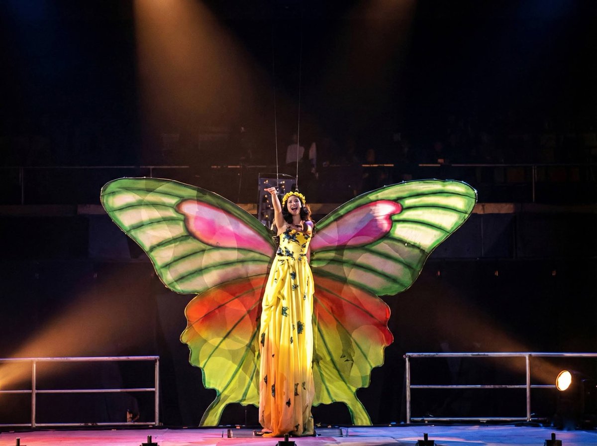 The Iconic R2K

Iconic Queen REGINE
#All2getherKapamilya