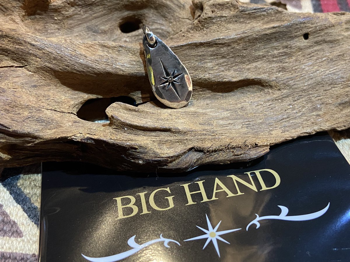 BIG HANDのミニ不定形メタルトップお迎えしてくれました！ありがとう