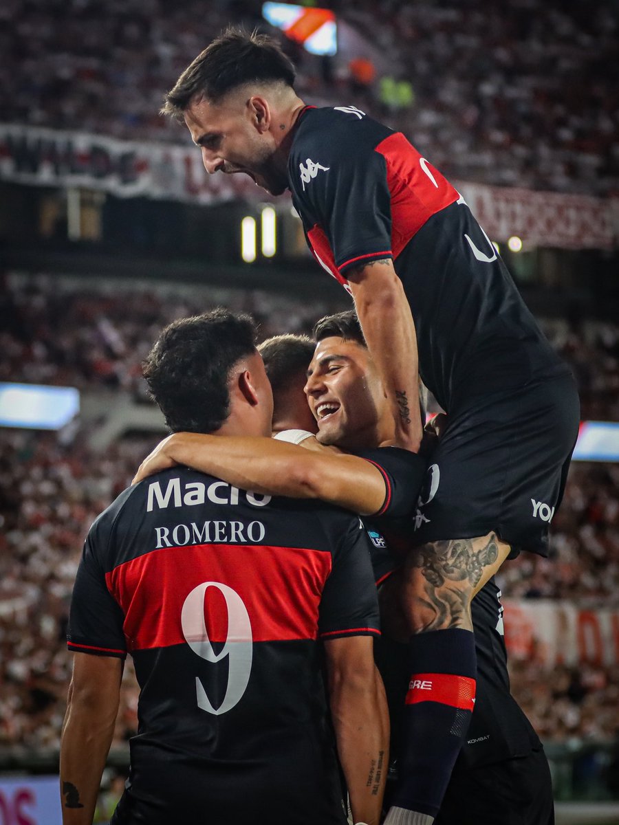 Una victoria monumental que se sintió como una obra en el Teatro Colón