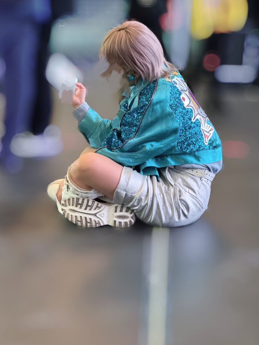 自撮りしてるとこぷりちゃんに隠し撮りされてたWWW(隠し撮りし返したぜ