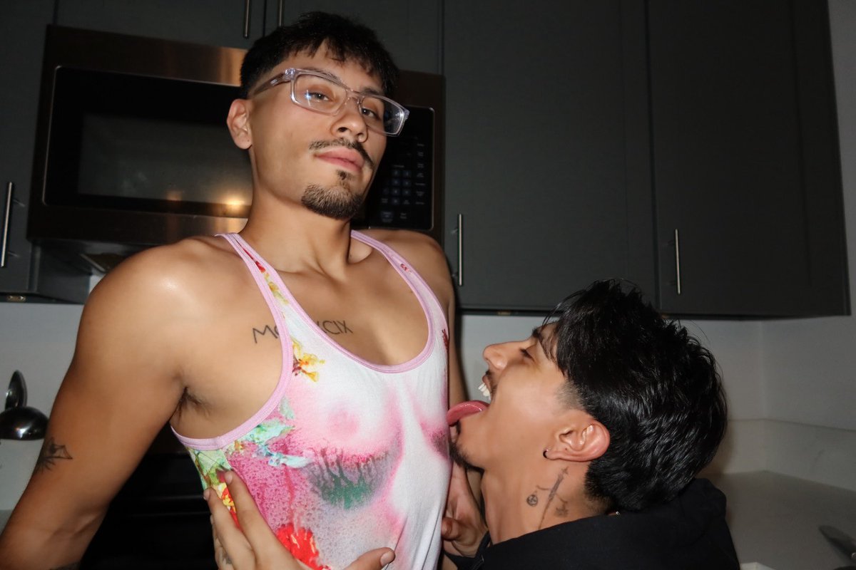 I wish he had real titties 🍒 <a href="/antoniofuegoxxx/">Anthony</a>