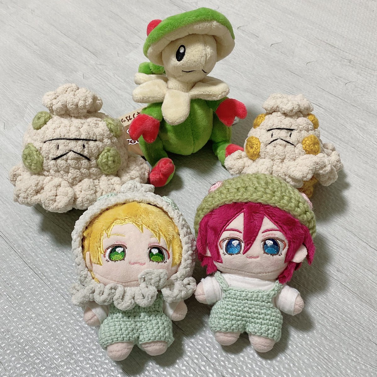 73norichoco's tweet photo. キノココ達とキノココ、キノガッサモチーフの被り物🍄
被り物は後ろ向きの方がかわいい🌱

#編み物 
#crochet
#ポケモン編めるかな https://t.co/CWS24AzjnY