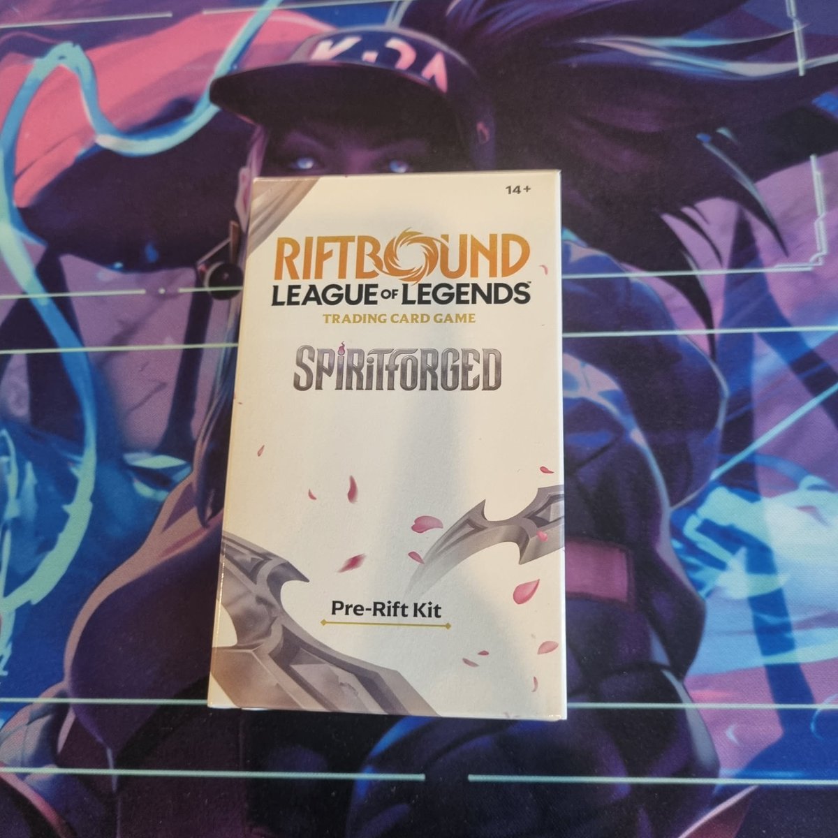 Fud_Boi's tweet photo. Attended my first Spirit Forge - Riftbound pre-release yesterday and went 2-1 with Jax! Looking forward to opening more packs to build Viktor and Fiora :D

#Riftbound  #riftboundtcg #TCG https://t.co/AhJGAat86F
