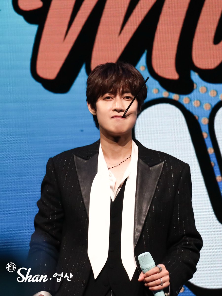 Ooshan3b's tweet photo. [FIVE O ONE] “Go Party” FM in Hong Kong 🇭🇰 

3️⃣ #김현중 #KIMHYUNJOONG  

Credits: ShaN_업산
X  @Ooshan3b Instagram @3b_shan
🚫No Edit🚫No Remove Logo 

#FIVE_O_ONE #파이브오원 #FIVEOONE https://t.co/754lGiGHFQ