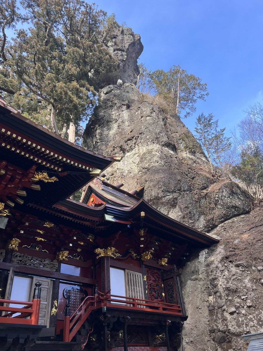 SB_BUN's tweet photo. 先週、
群馬の榛名(はるな)神社⛩️
行って来ました‼︎

寒かったけど🥶
めっちゃ良かった✨

#群馬県  #榛名神社 
#群馬は空港ないから
#東京から電車で2時間
#新幹線もあるけど
#電車でのんびりいいよ https://t.co/UjmN6vfsl6