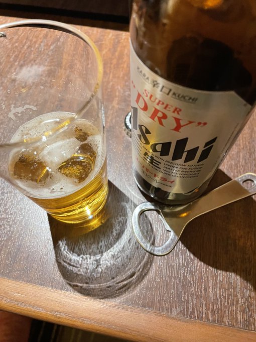 おはようございます。なんか雪すごんですけど💧明日無事に帰れるかなぁ💧 