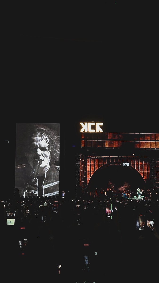 cryfiles's tweet image. é isso. 🥺🖤