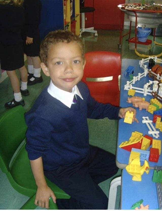 Barneyhen's tweet image. #JusticeForNoahDonohoe
#TwitterStormSunday1811