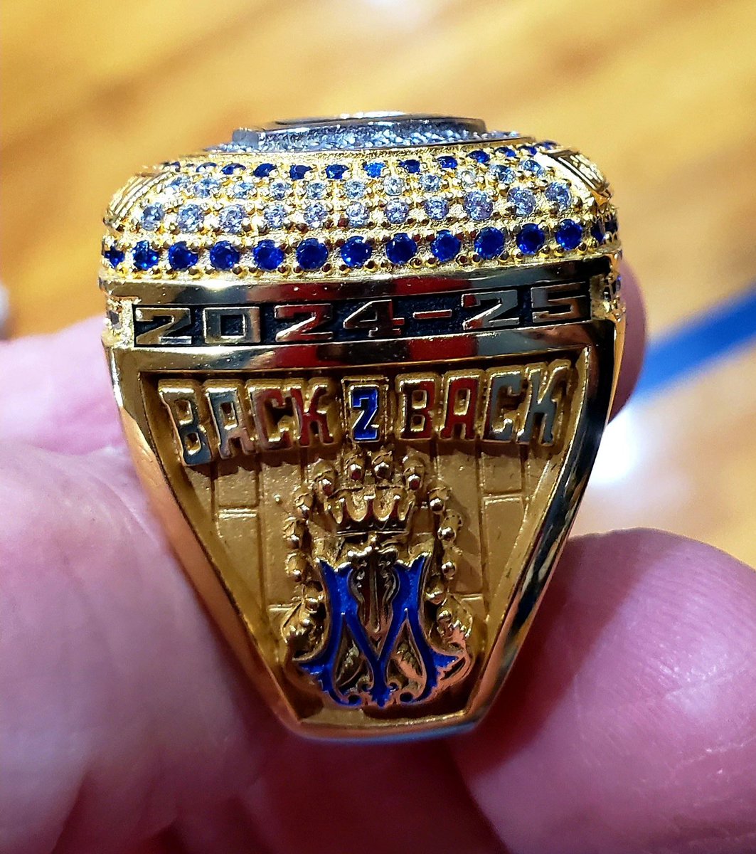 The 2025 National Champion Christendom Lady Crusaders basketball team &amp; coaches received today their much deserved championship rings as '24 &amp; '25 back-2-back nat'l champs. Congratulations!
Recruits U2 can be a champion! #BeaCrusader

@uscaa@ChristendomVA@crusadersva@ESAC_Sports