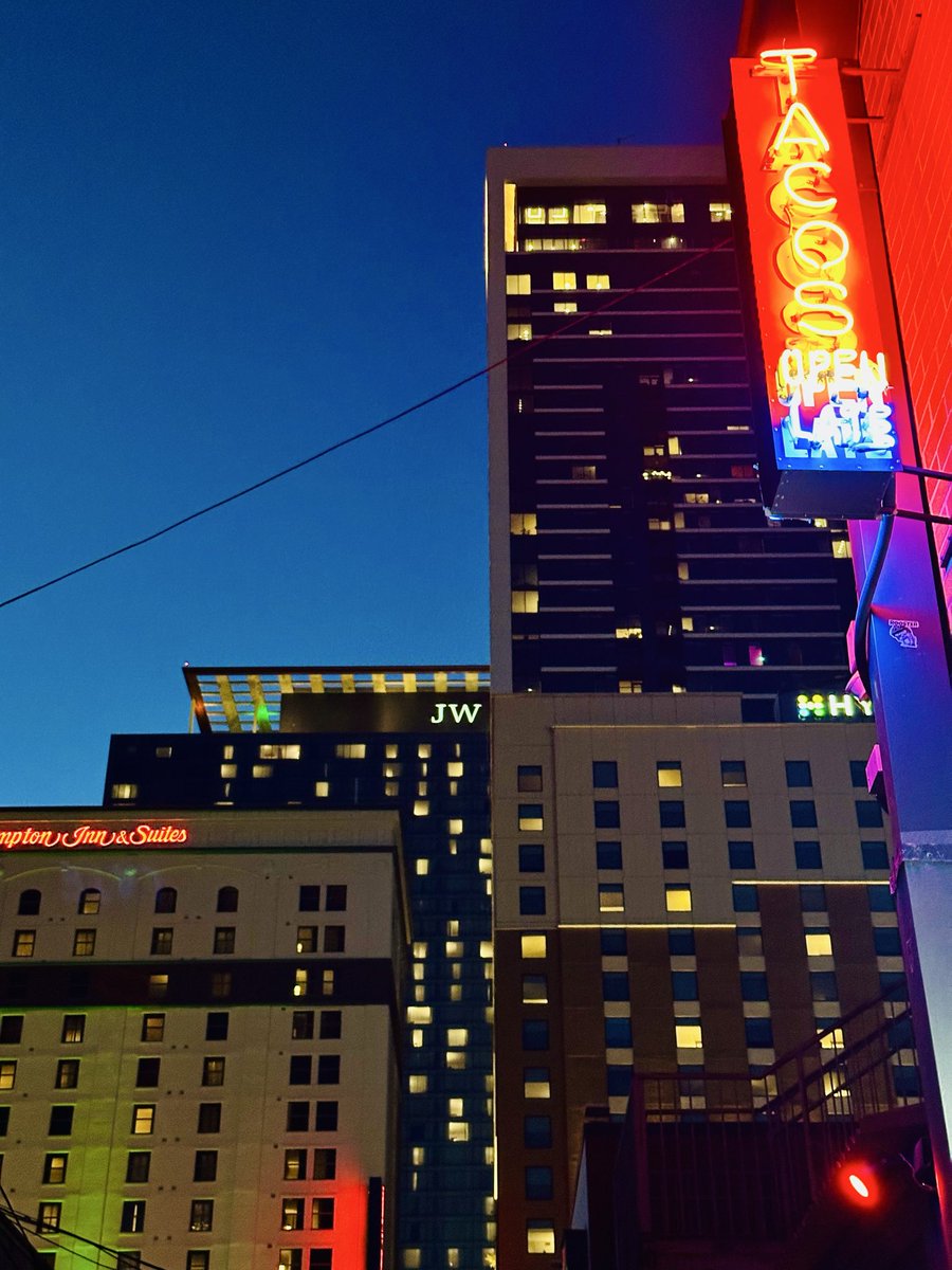 Steven Criss tweet media